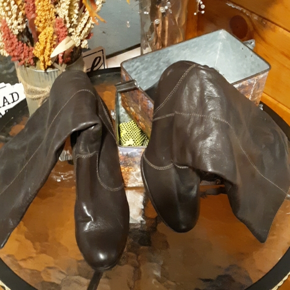 Boots❄ - Picture 7 of 8